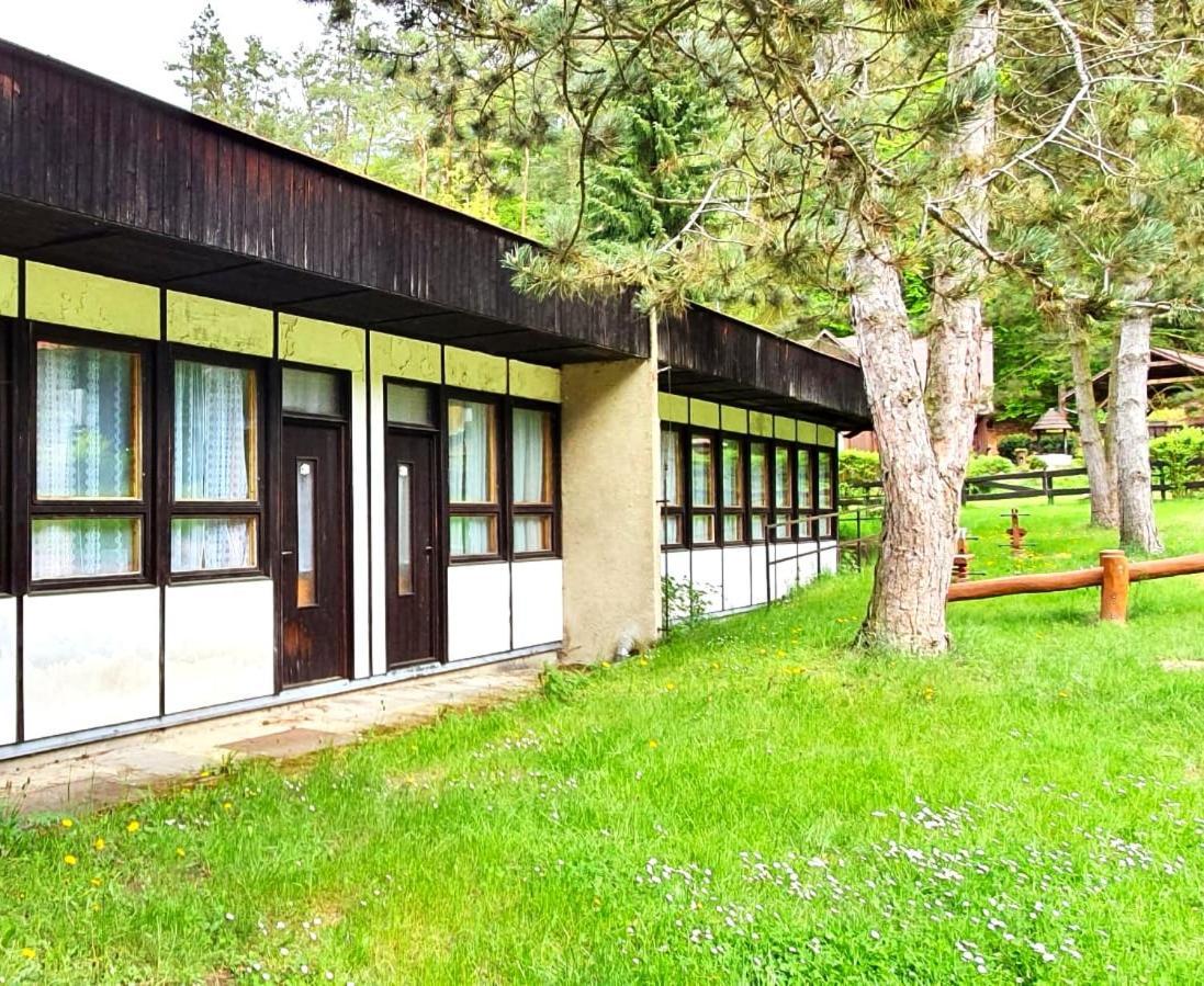 Rekreacni Areal Prihrazy Hotel Zdar  Ngoại thất bức ảnh